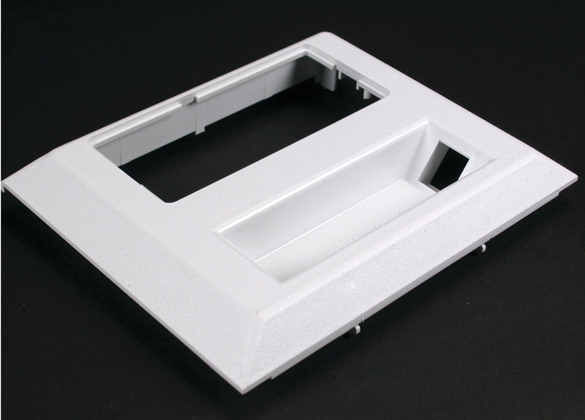 5007C1AWH Access 5000 Device Plate Fitting in White 5007C-1AWH - Wiremold - 5007C1AWH Access 5000 Device Plate Fitting in White