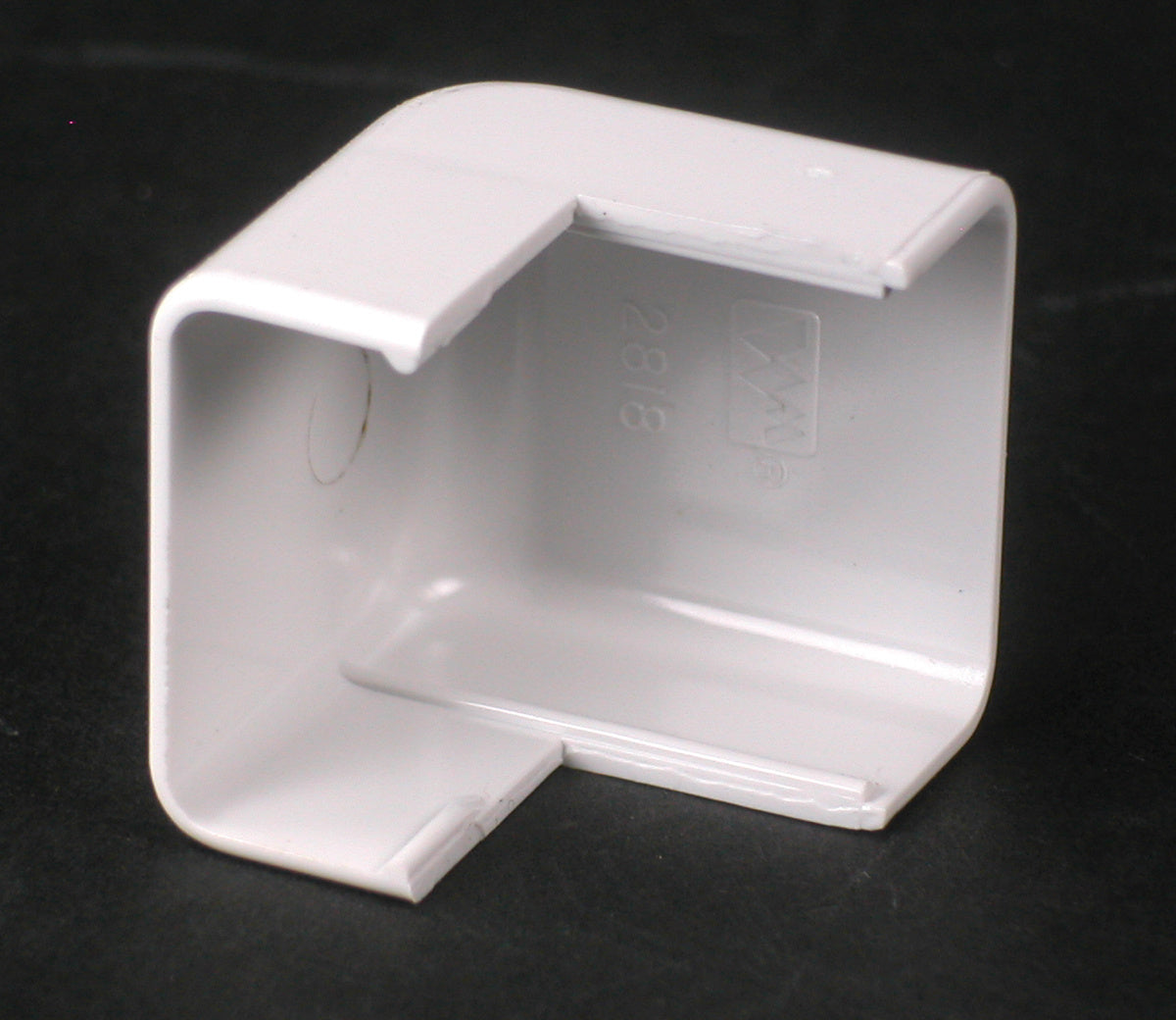 2818FW Uniduct External Elbow Fitting in Fog White 2818-FW - Wiremold - 2818FW Uniduct External Elbow Fitting in Fog White