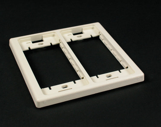 V2450 - Wiremold - V2450 2400D Device Bracket Fitting in Ivory