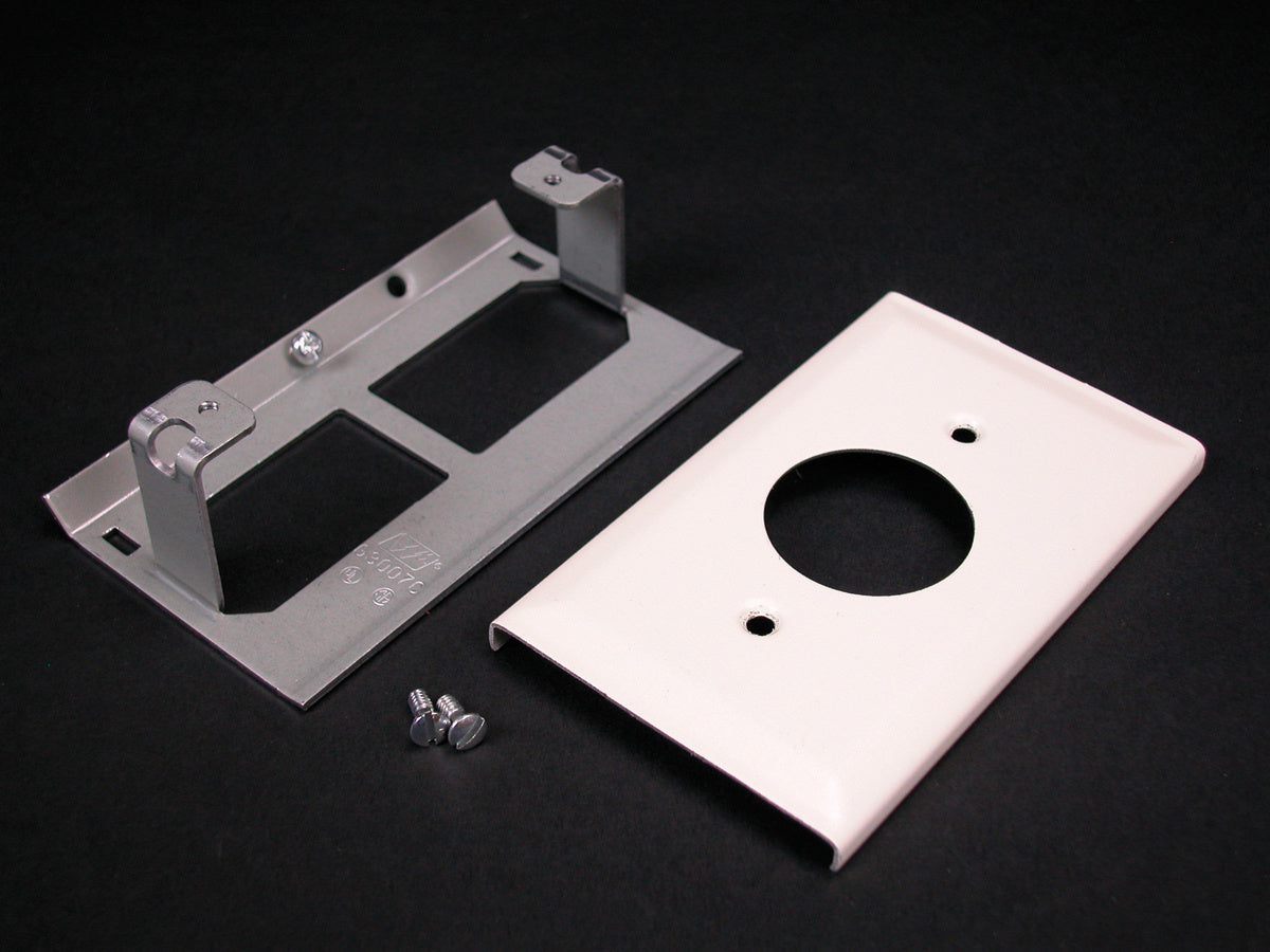 V3033JE - Wiremold - V3033JE 3000 Single Receptacle Cover Fitting in Ivory