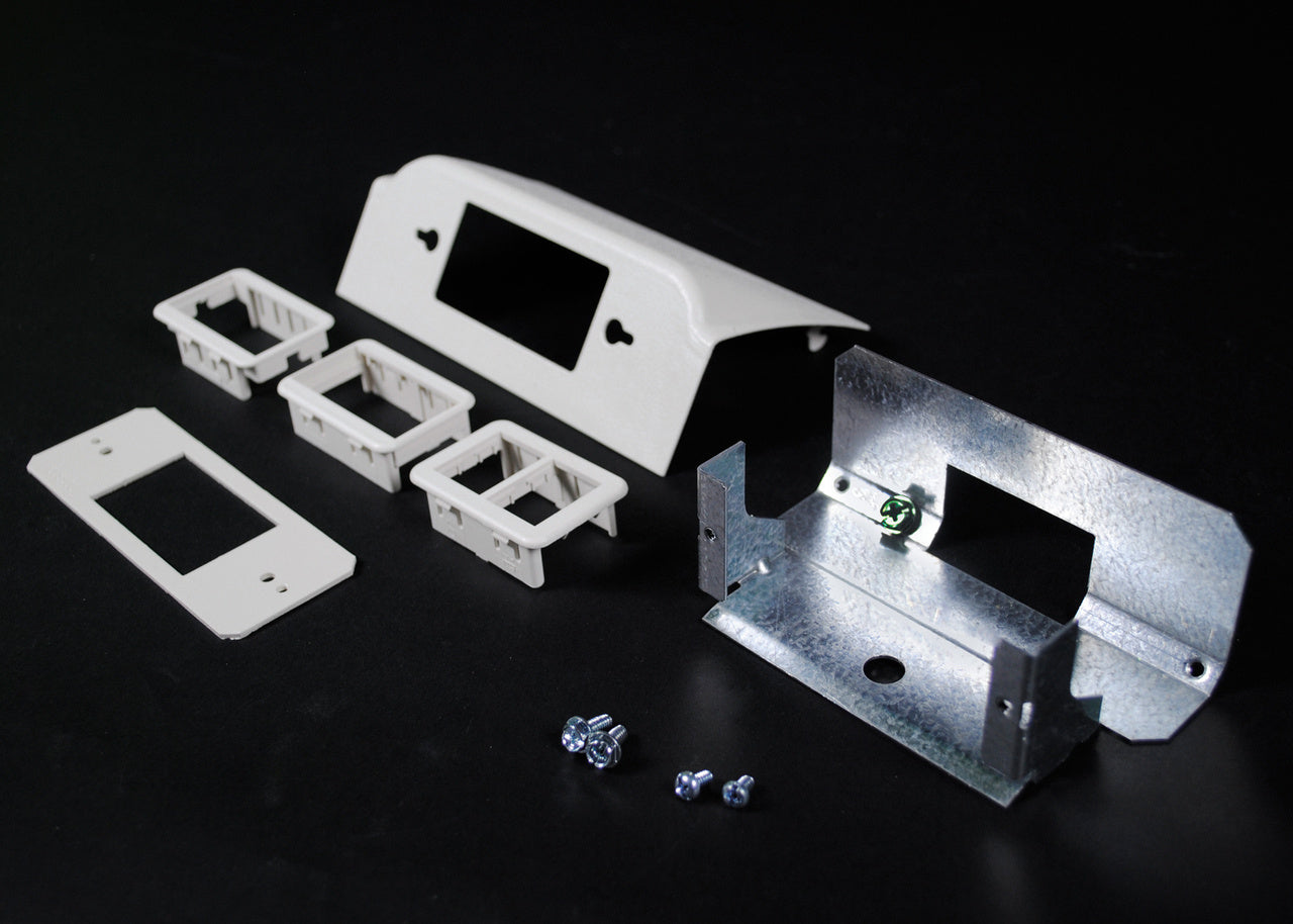 DSDWNS-BK - Wiremold - DSDWNSBK Downward Ortronics Device Plate Fitting in Black