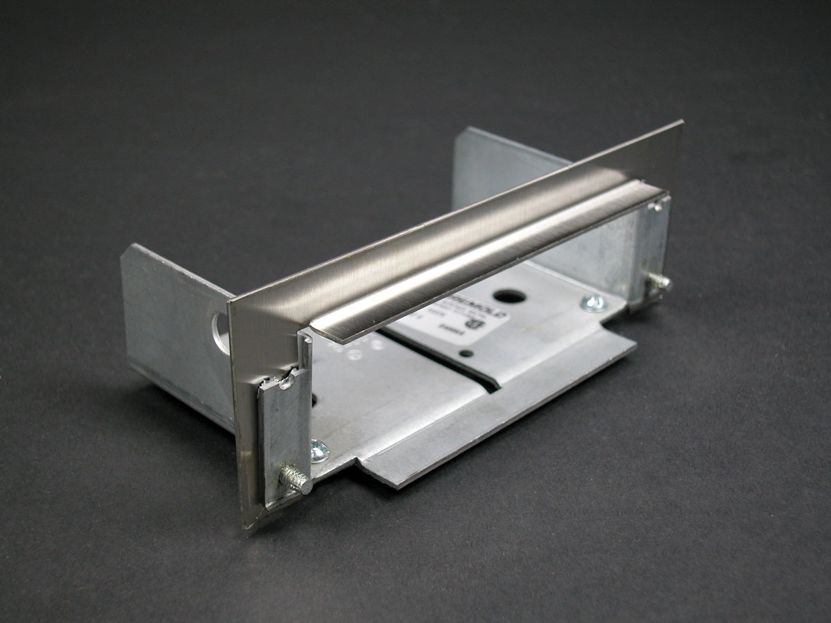 S4086A - Wiremold - S4086A Panel Connector Fitting