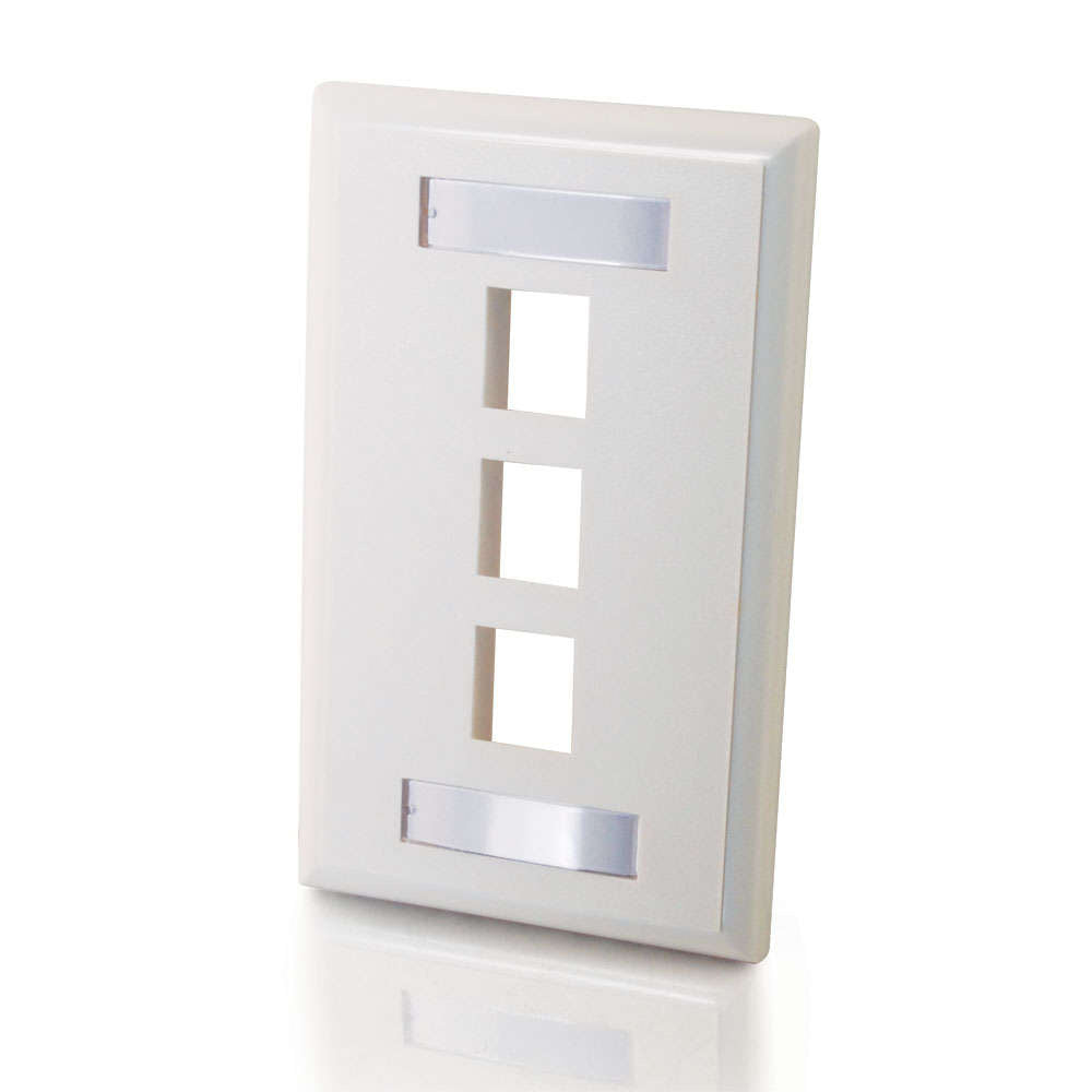 CG03412 - C2G - Three Port Keystone Single Gang Wall Plate White