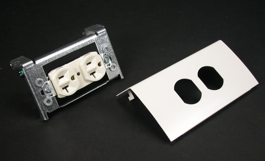 DS4047DQ-BK - Wiremold - DS4047DQBK Single Channel Duplex Device Plate Fitting With One Duplex Installed in Black