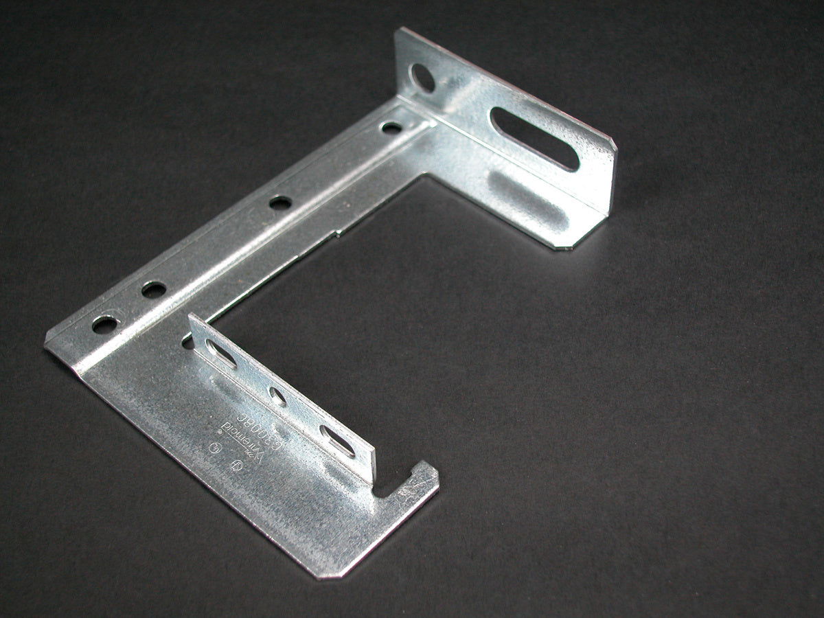 G3008C - Wiremold - G3008C 3000 CHanger Fitting