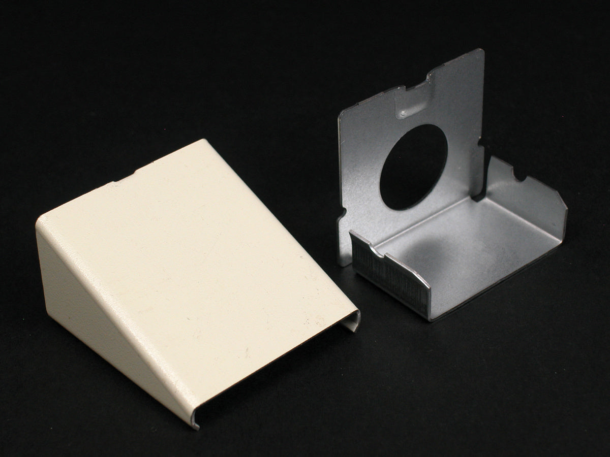 V2410A - Wiremold - V2410A 2400 Entrance End Fitting in Ivory