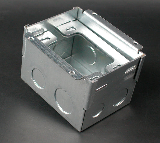 880W1 - Wiremold - 880W1 Steel Floor Box