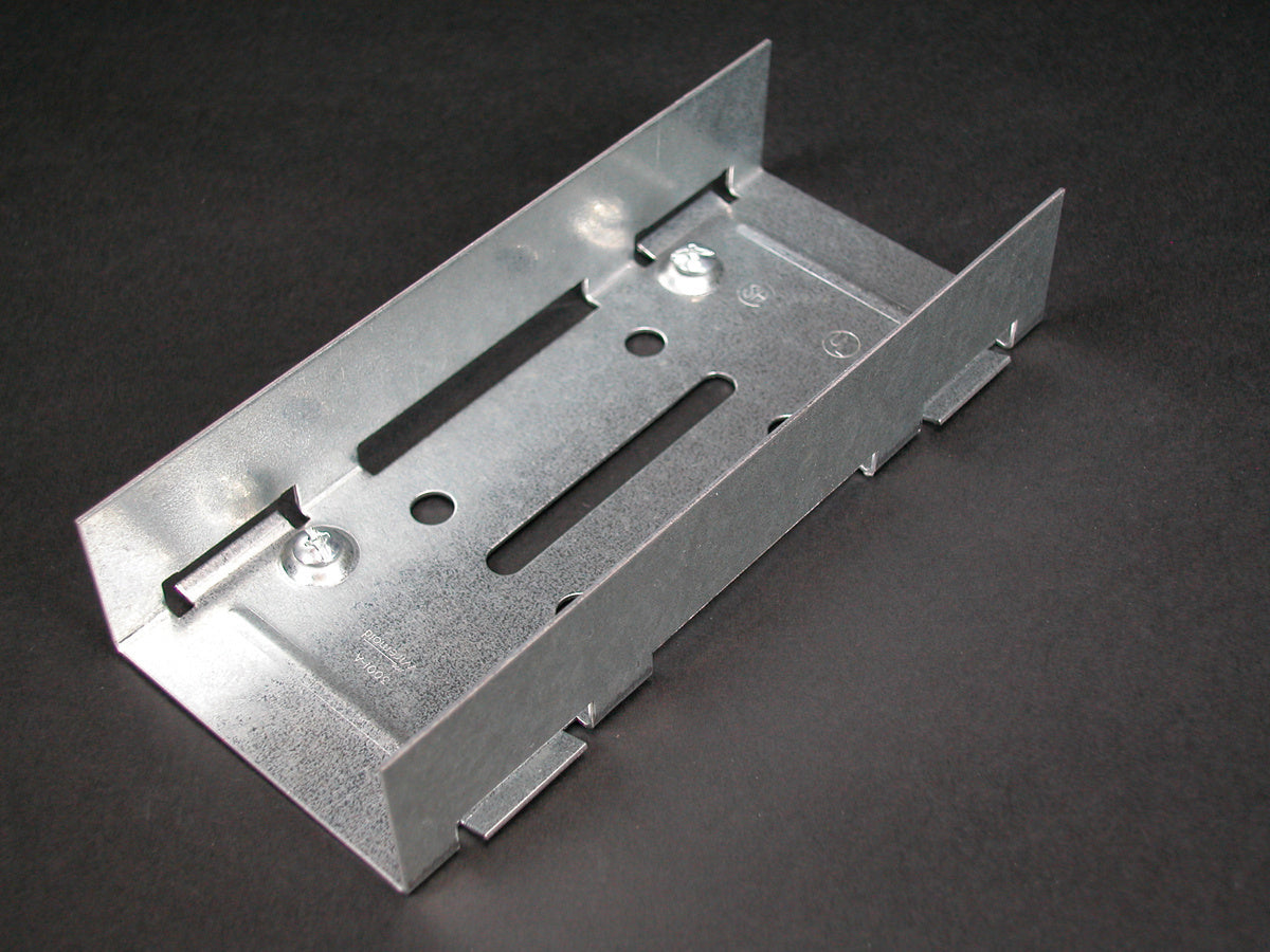 G3001 - Wiremold - G3001 3000 Coupling Galvanized Fitting