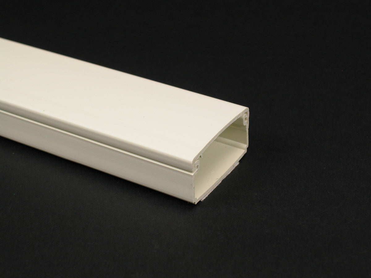 PN05L08WH - Wiremold - PN05L08WH Eclipse PN05 Latching Raceway in White