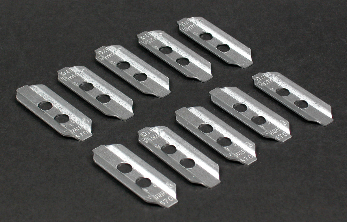 5701 - Wiremold - 5701 Coupling Fitting