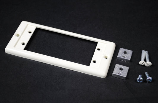 5507AAP-FW - Wiremold - 5507AAPFW 5500 Extron AAP Faceplate Fitting in Fog White