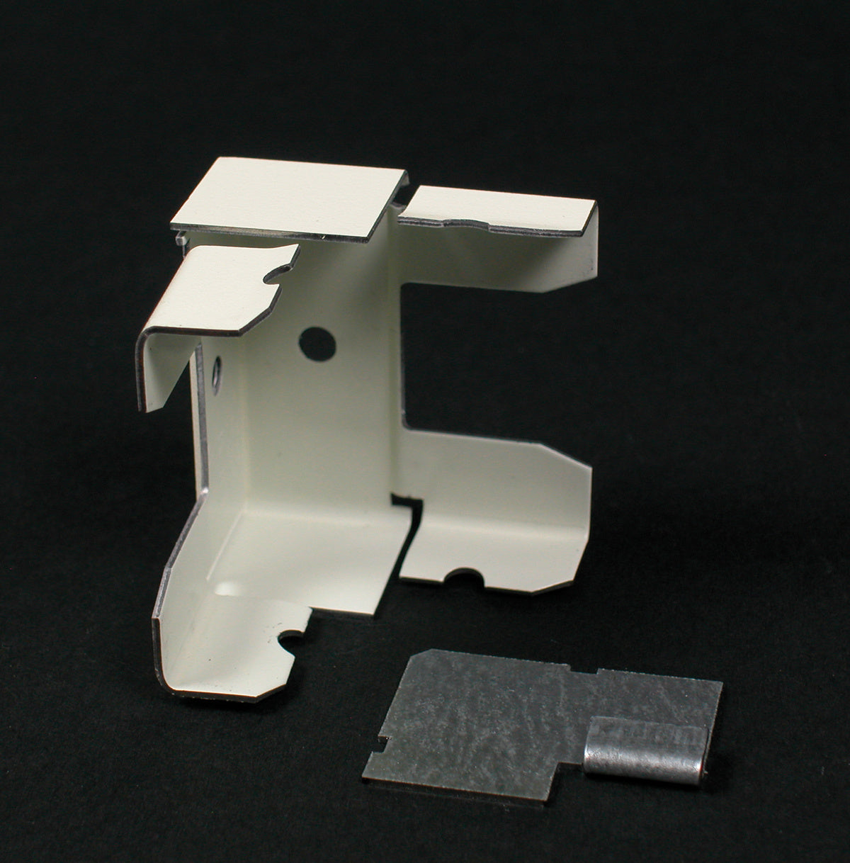 V2417D - Wiremold - V2417D 2400D Divided Internal Elbow Fitting in Ivory
