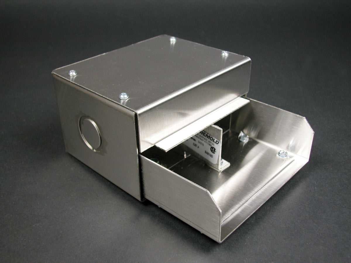 S4010D - Wiremold - S4010D Entrance End Fitting