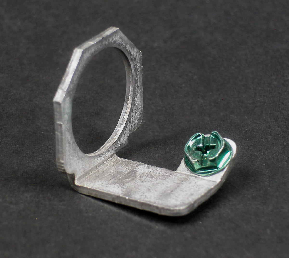 5709GC - Wiremold - 5709GC Grounding Connector Fitting