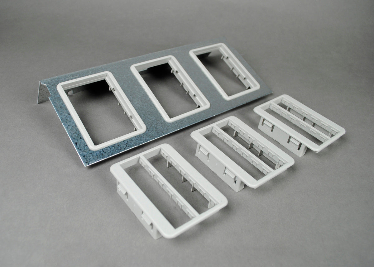 C10105P-3RT - Wiremold - C10105P3RT AC Communication Plate