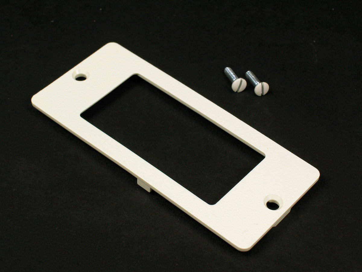 5507R-WH - Wiremold - 5507RWH 5500 Rectangle Receptacle Faceplate Fitting in White