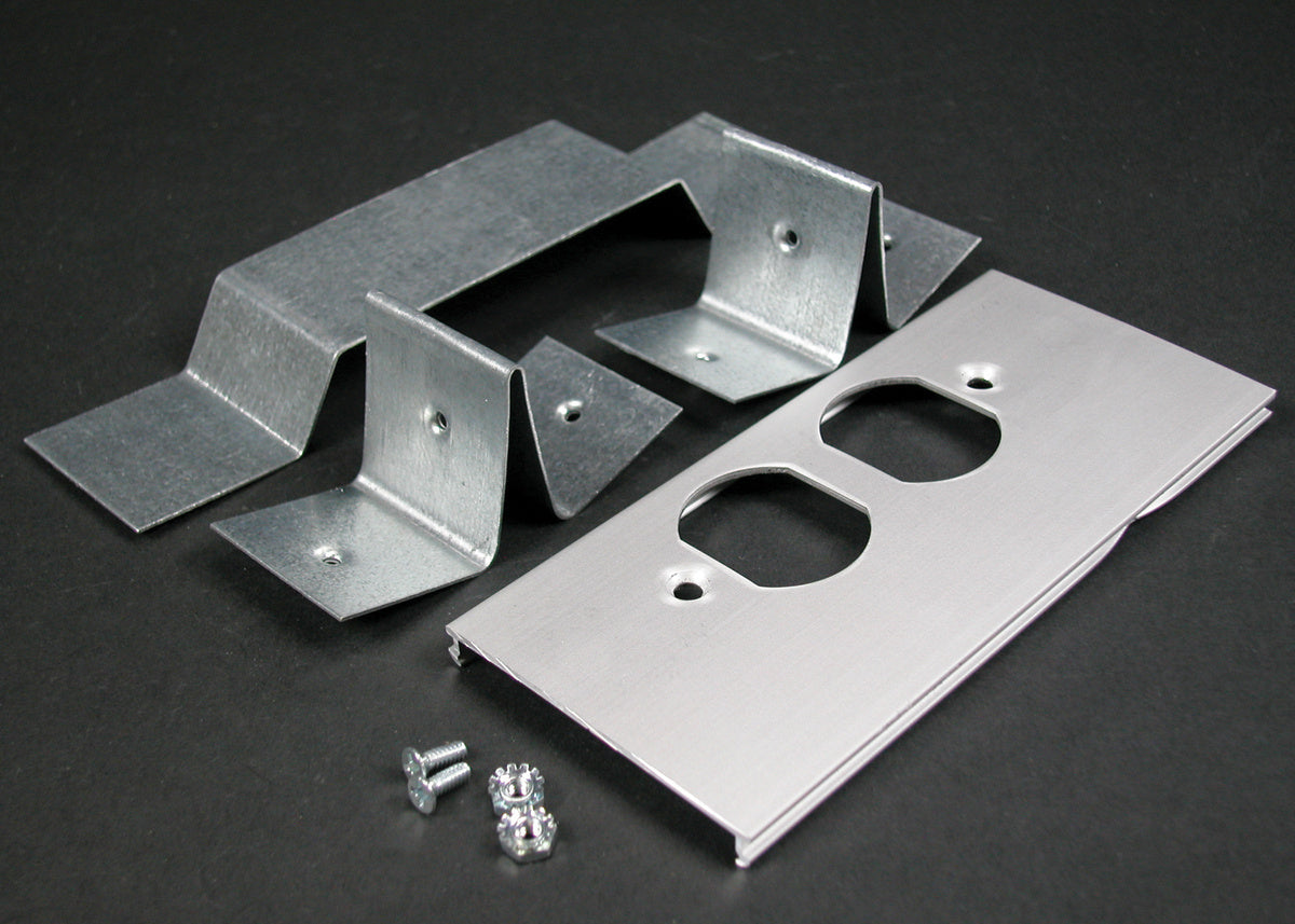 AL3346DOUS - Wiremold - AL3346DOUS Offset Duplex Recptacle Cover and Bracket