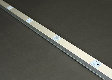 AL20GB509TRUSBA - Wiremold - AL20GB509TRUSB-A 5 ft Alternating USB Aluminum Plugmold Multioutlet System