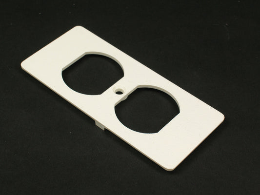 5507D-BK - Wiremold - 5507DBK 5500 Duplex Receptacle Faceplate Fitting in Black