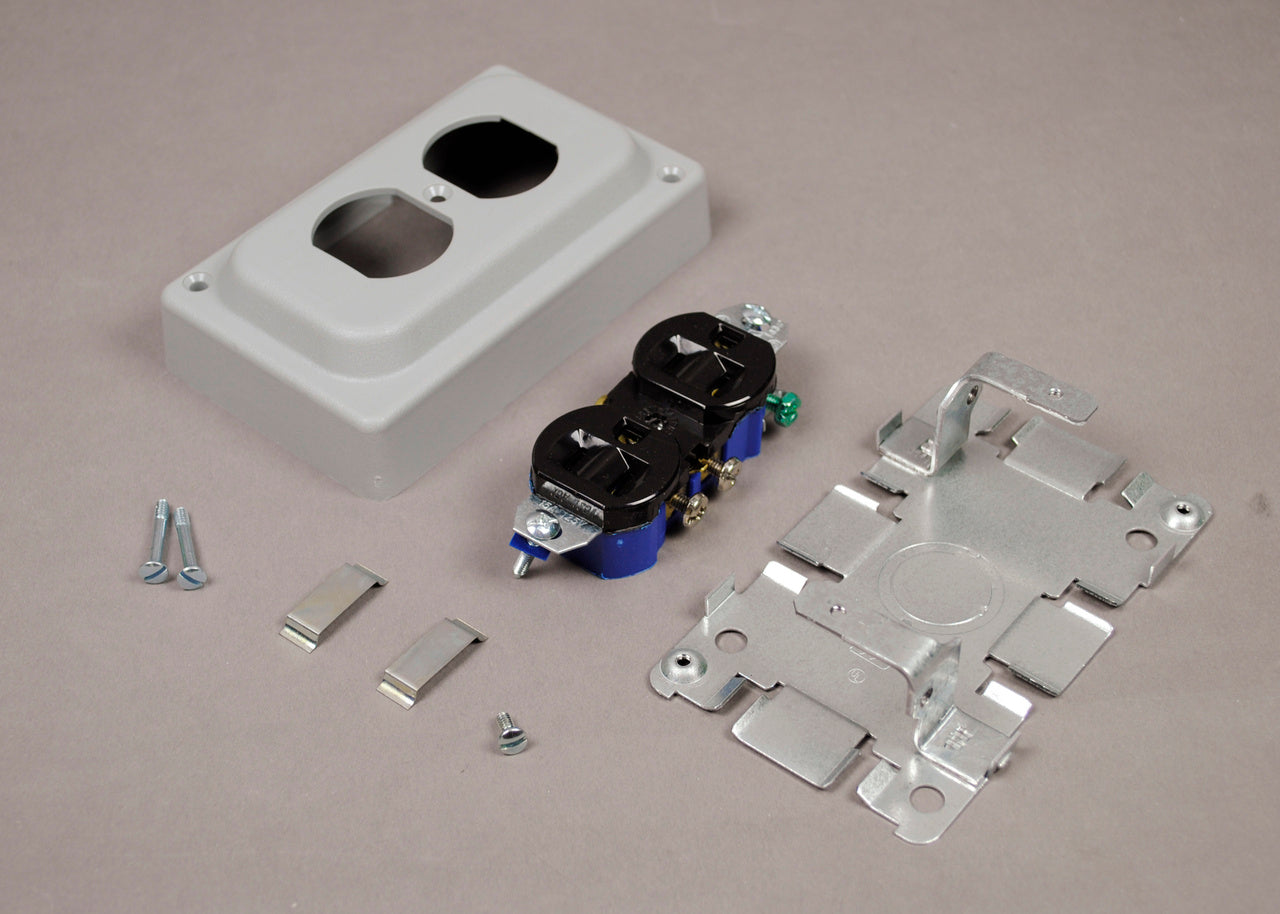 1543GL - Wiremold - 1543GL Overfloor Raceway Grounding Duplex Receptacle and Cover