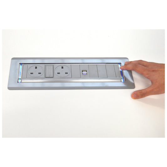 LH-VLAKT - Middle Atlantic - Visionline Kontrol Touch Desktop Power Unit