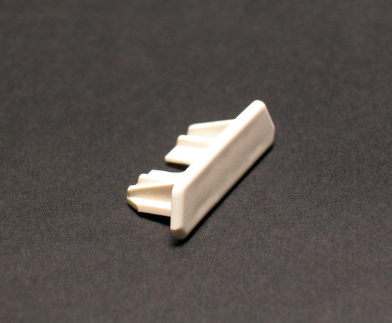 810B-WH 800 Blank End Fitting in White