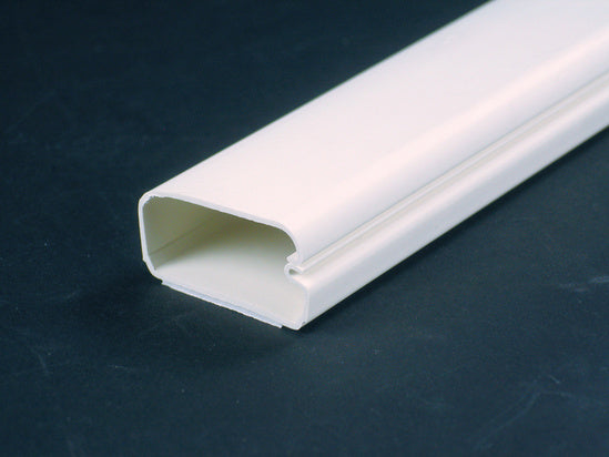 2900L8-WH Uniduct® One-Piece Latching Raceway Fitting in White